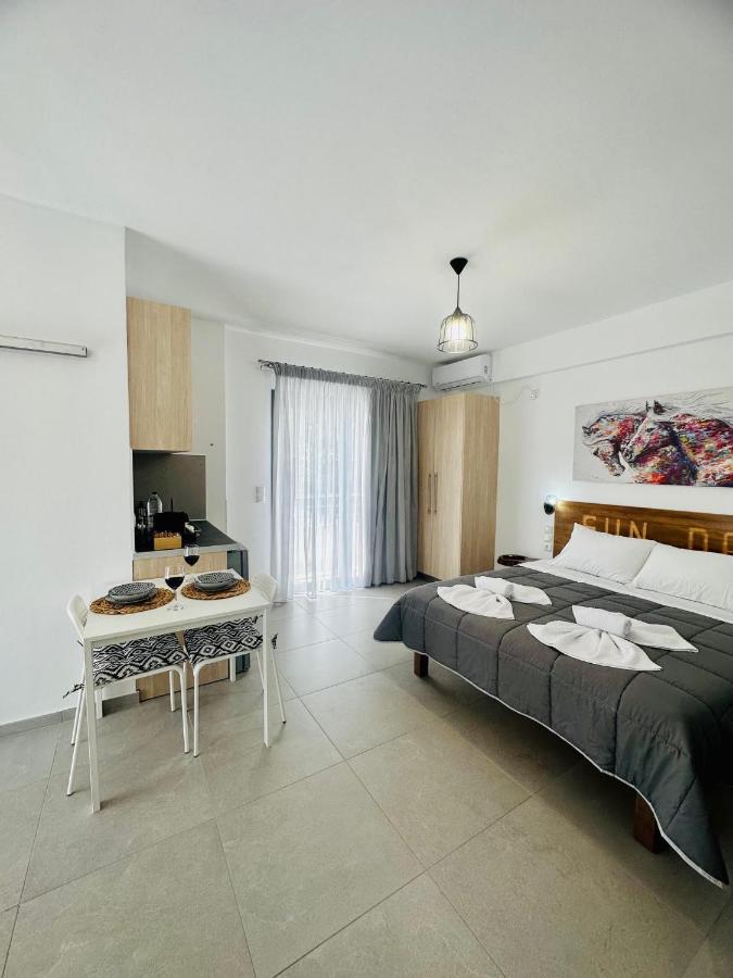 Sun Day Apartments&Rooms Artemida Extérieur photo