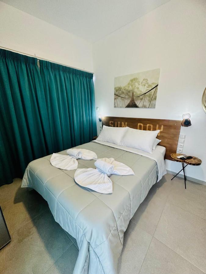 Sun Day Apartments&Rooms Artemida Extérieur photo
