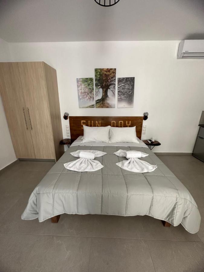 Sun Day Apartments&Rooms Artemida Extérieur photo