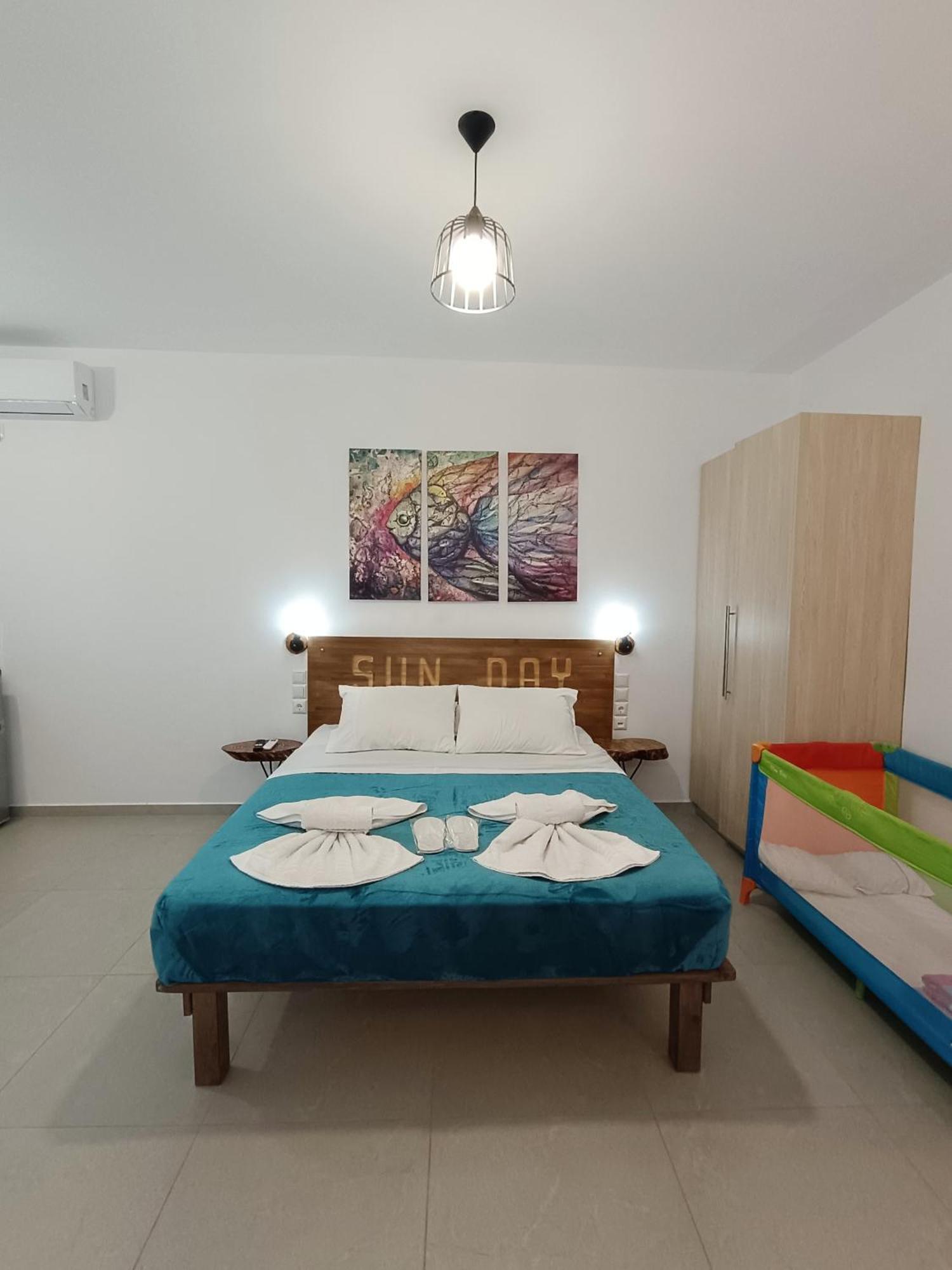 Sun Day Apartments&Rooms Artemida Extérieur photo