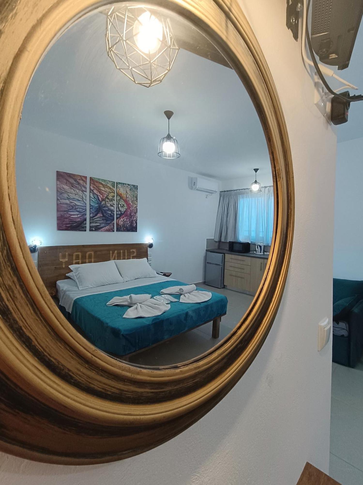 Sun Day Apartments&Rooms Artemida Extérieur photo