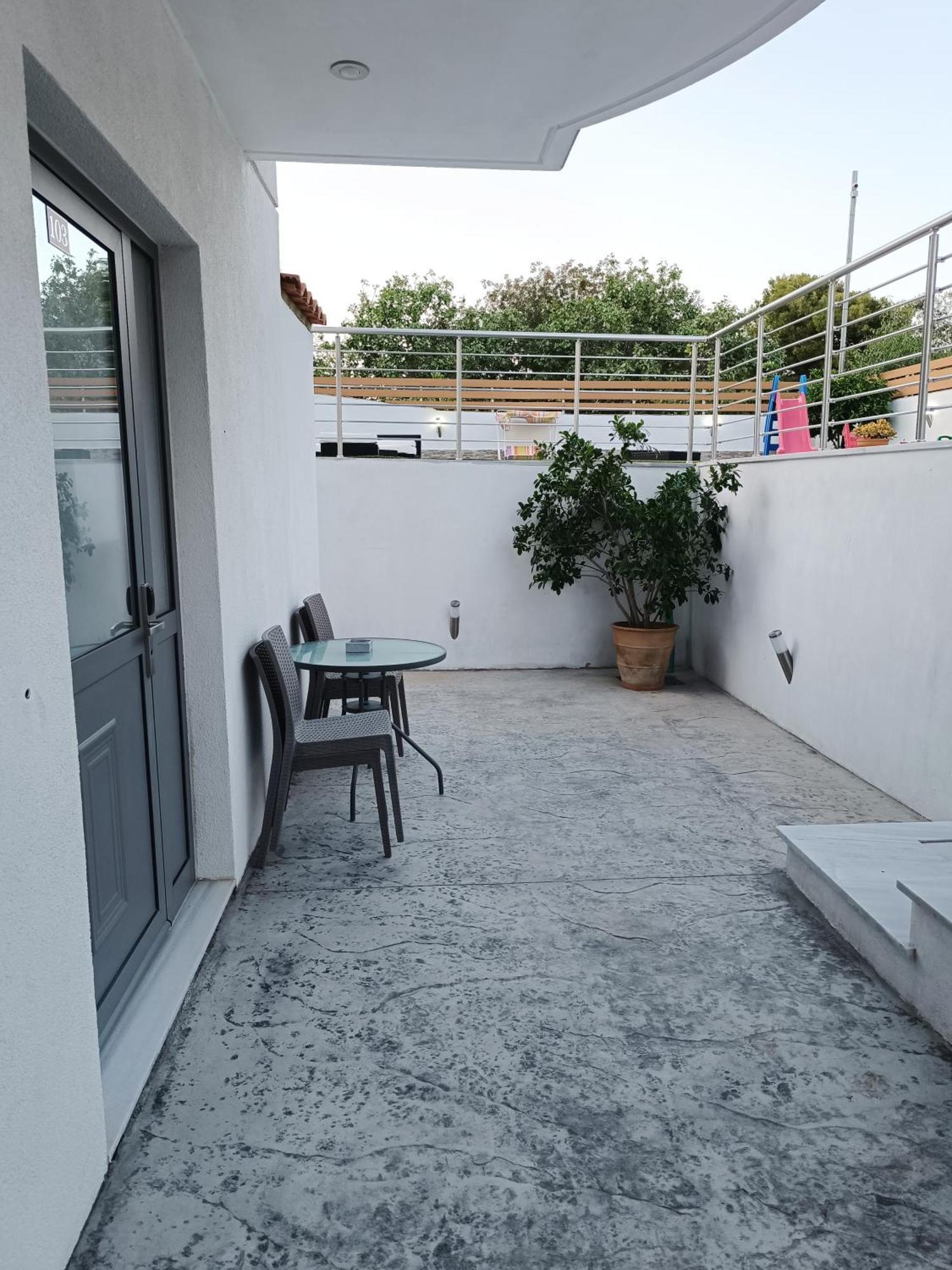 Sun Day Apartments&Rooms Artemida Extérieur photo